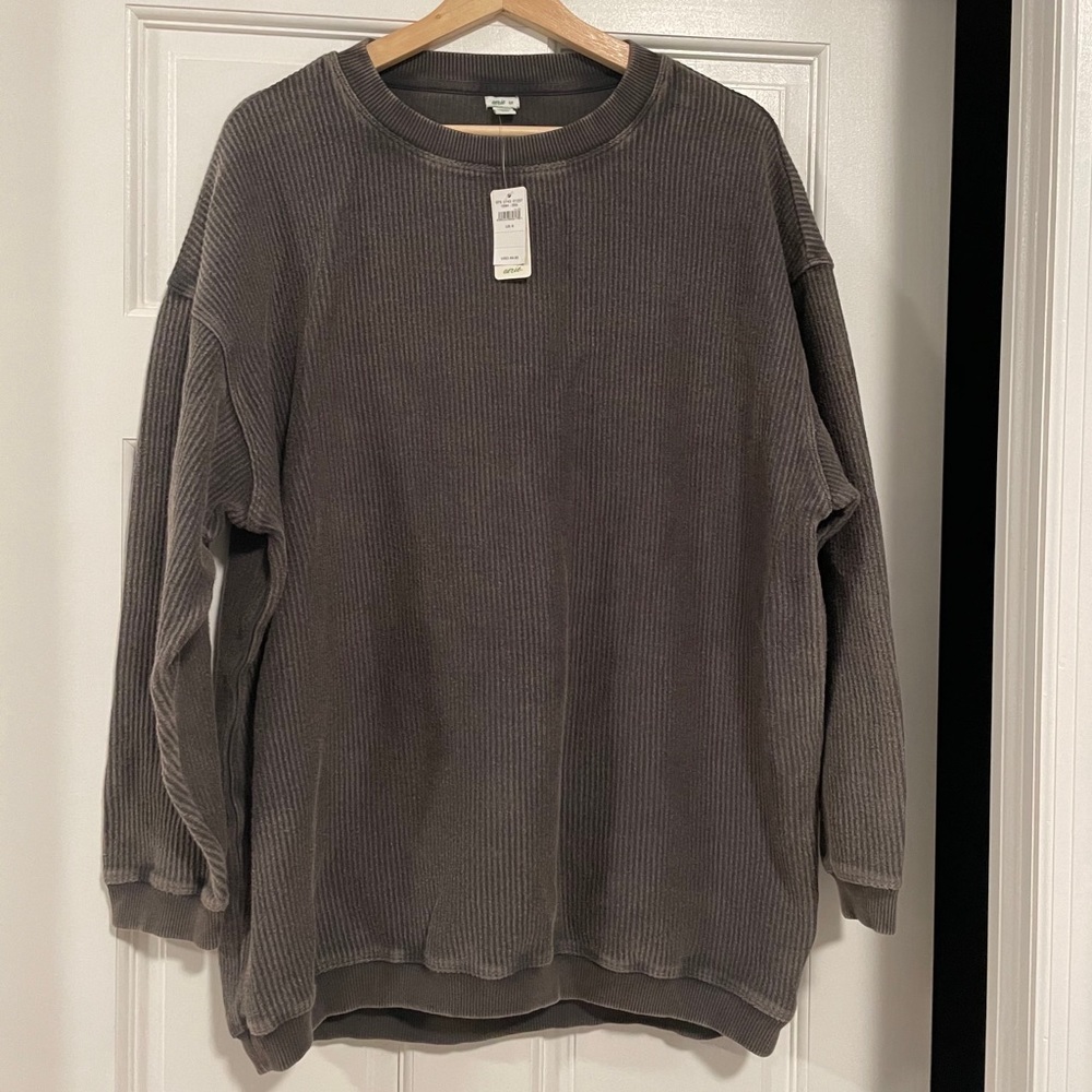 NWT aerie oversized sweatshirt szS but fits like L